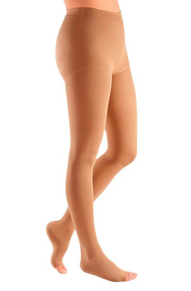 MONDI AT UDEN TÅ MONDI AT UDEN TÅ